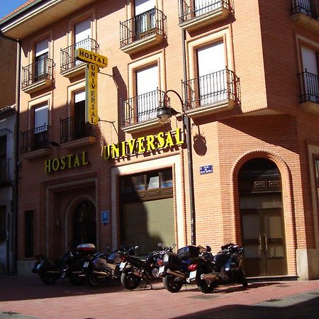 Hostal Universal Benavente Exteriér fotografie