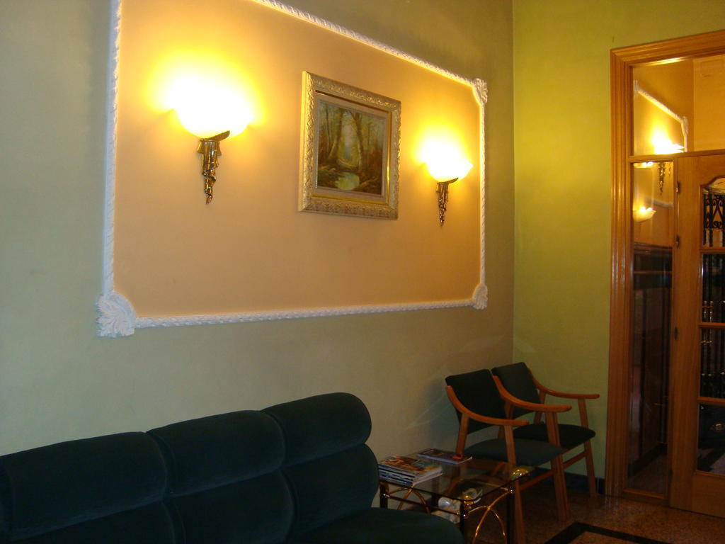 Hostal Universal Benavente Exteriér fotografie
